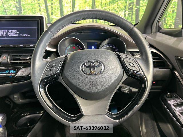 Toyota C-HR 2017-02 8795484-10