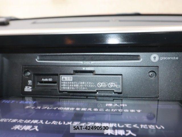 Toyota C-HR 2017-02 8795486-18