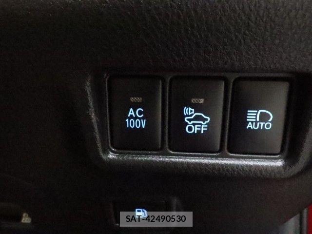 Toyota C-HR 2017-02 8795486-26