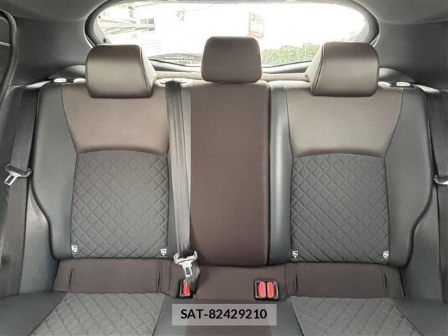 Toyota C-HR 2019-09 8828218-14