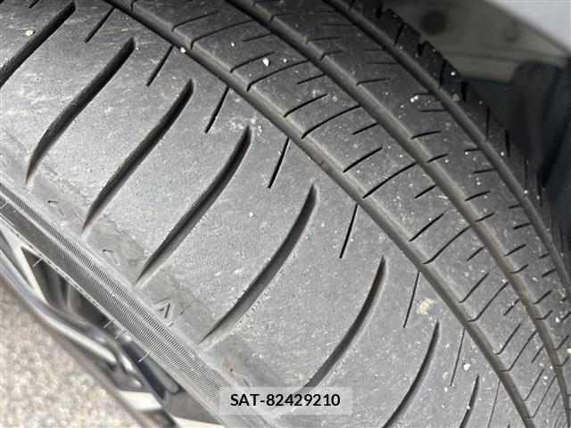 Toyota C-HR 2019-09 8828218-17