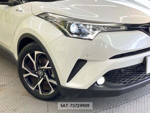 Toyota C-HR 2017-11 8828217-11