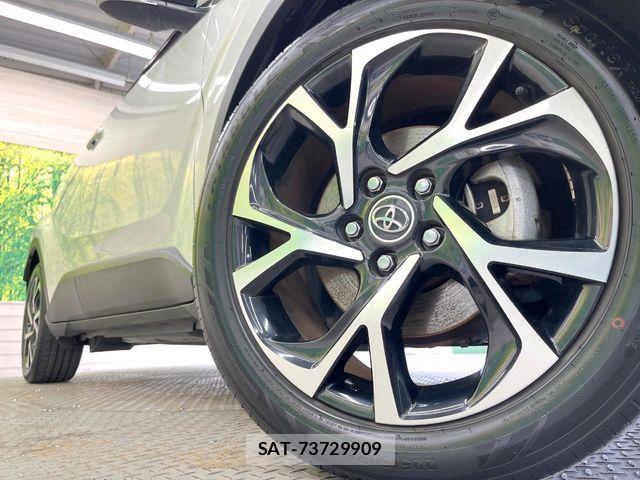 Toyota C-HR 2017-11 8828217-12