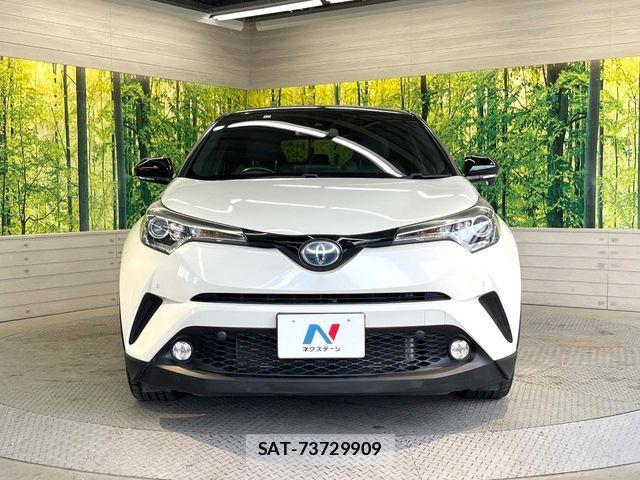 Toyota C-HR 2017-11 8828217-13