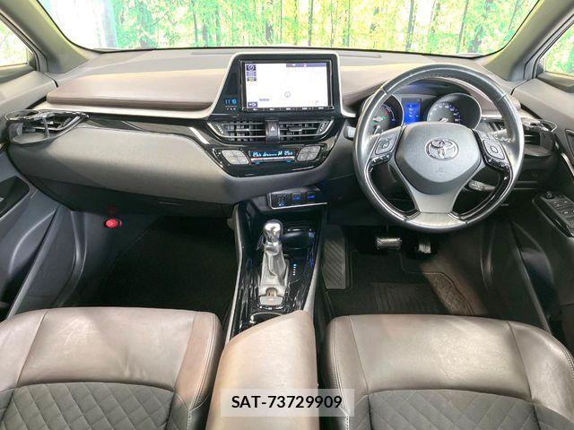 Toyota C-HR 2017-11 8828217-1