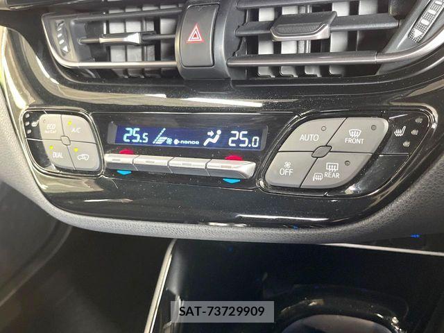 Toyota C-HR 2017-11 8828217-5