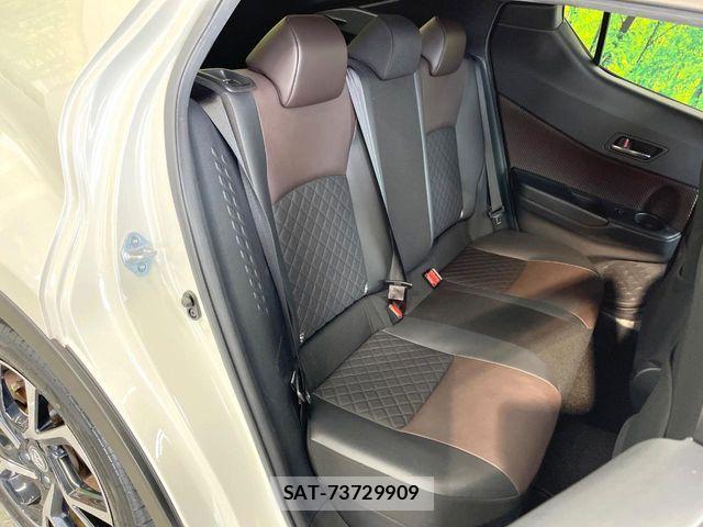 Toyota C-HR 2017-11 8828217-8