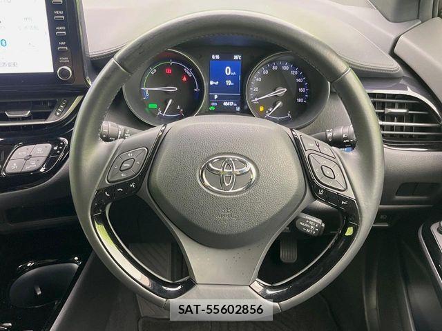 Toyota C-HR 2021-08 8828213-10