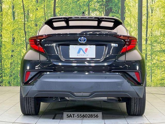 Toyota C-HR 2021-08 8828213-14