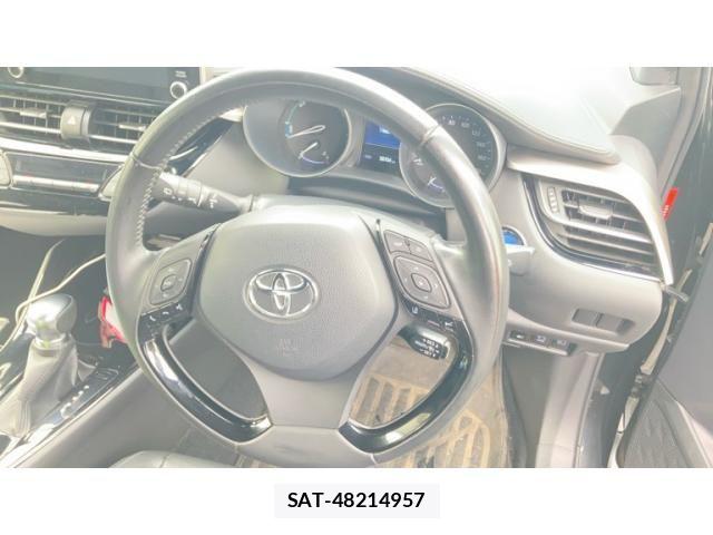 Toyota C-HR 2021-03 8828214-12