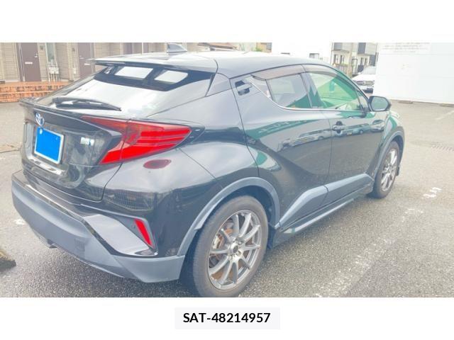Toyota C-HR 2021-03 8828214-2