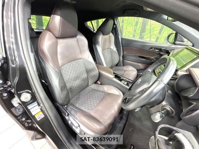 Toyota C-HR 2018-05 8828216-9