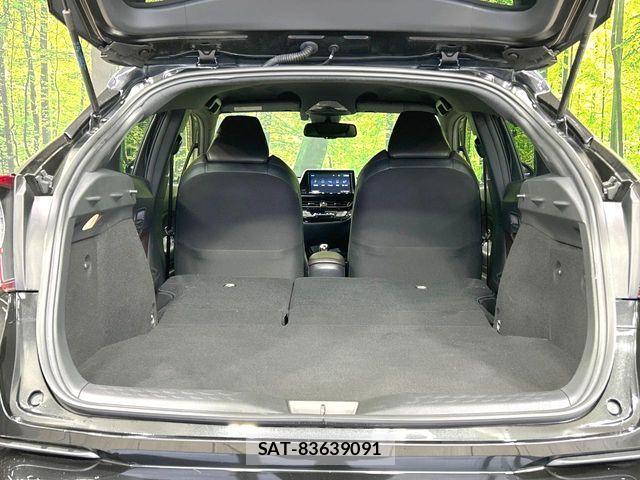 Toyota C-HR 2018-05 8828216-11