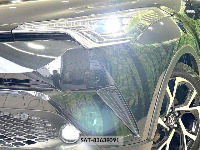 Toyota C-HR 2018-05 8828216-12