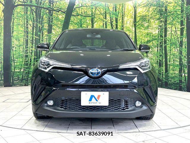 Toyota C-HR 2018-05 8828216-14