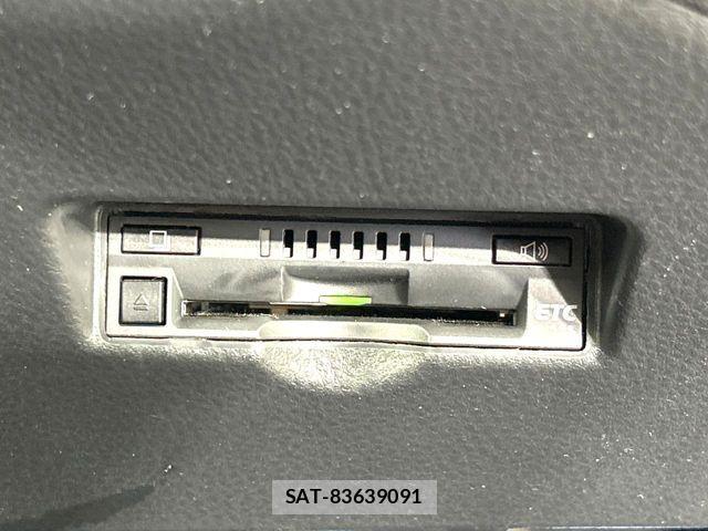 Toyota C-HR 2018-05 8828216-5
