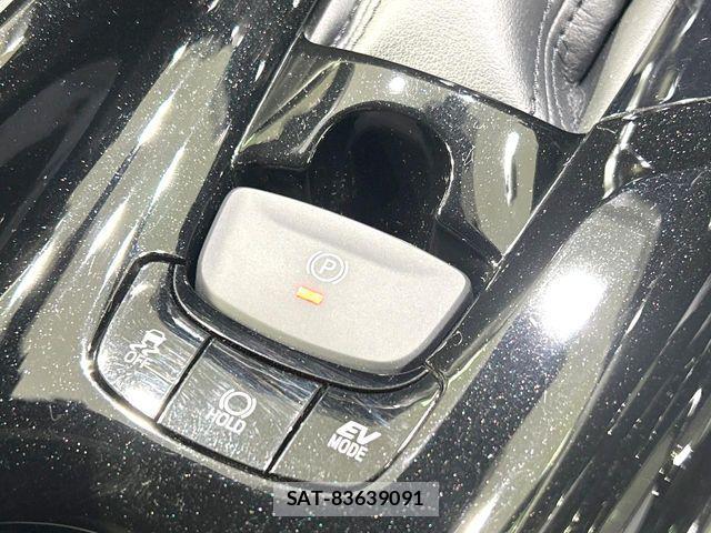 Toyota C-HR 2018-05 8828216-6