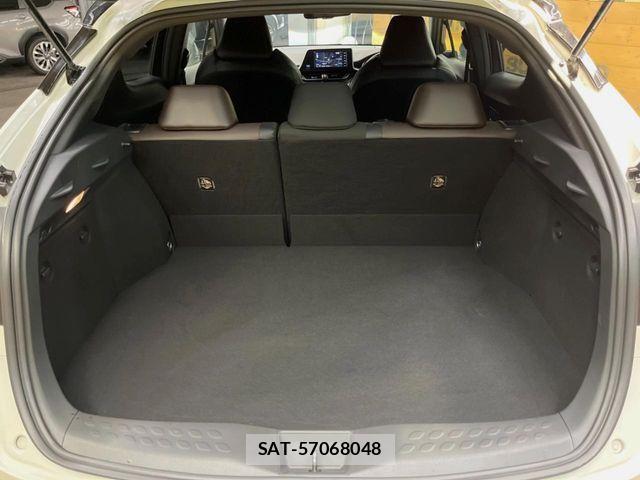 Toyota C-HR 2018-08 8848455-9
