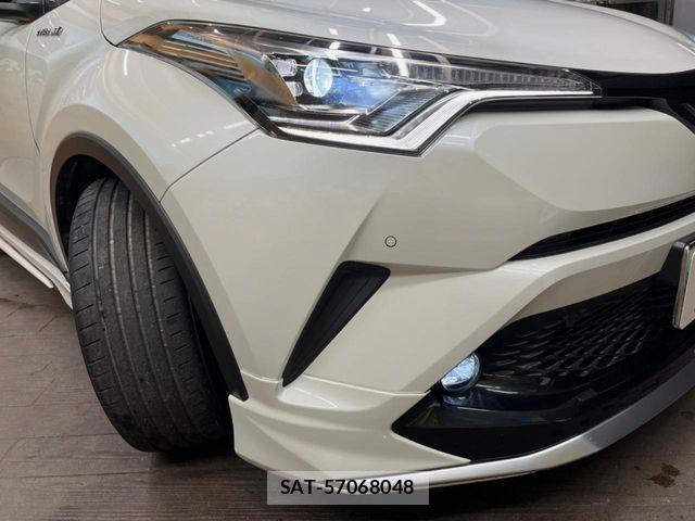 Toyota C-HR 2018-08 8848455-11