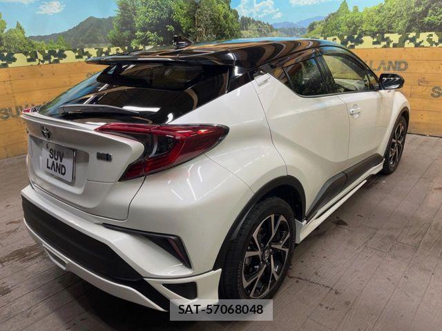 Toyota C-HR 2018-08 8848455-16