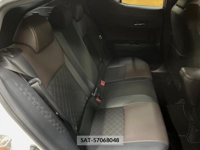 Toyota C-HR 2018-08 8848455-8