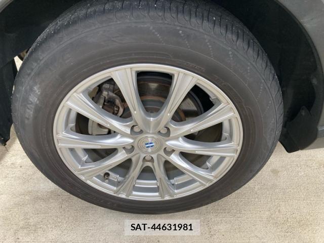 Toyota C-HR 2017-03 8848461-9