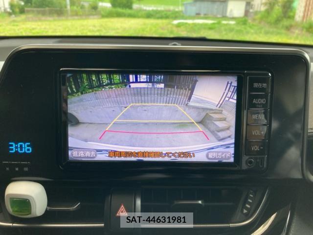 Toyota C-HR 2017-03 8848461-23