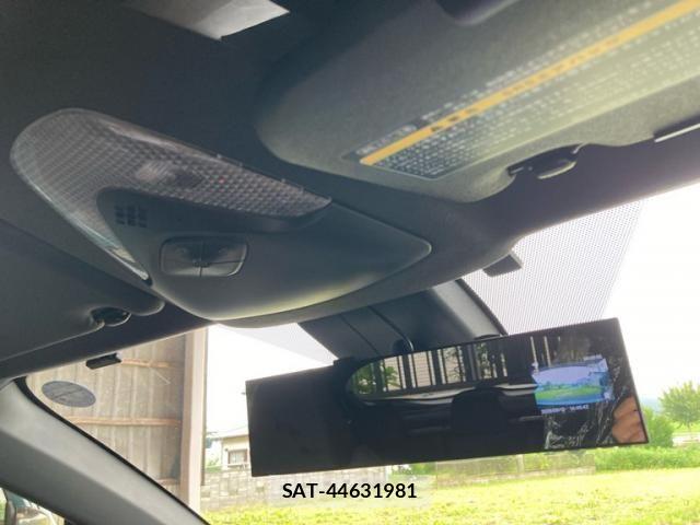 Toyota C-HR 2017-03 8848461-26