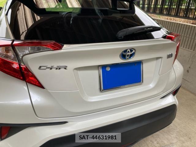 Toyota C-HR 2017-03 8848461-4