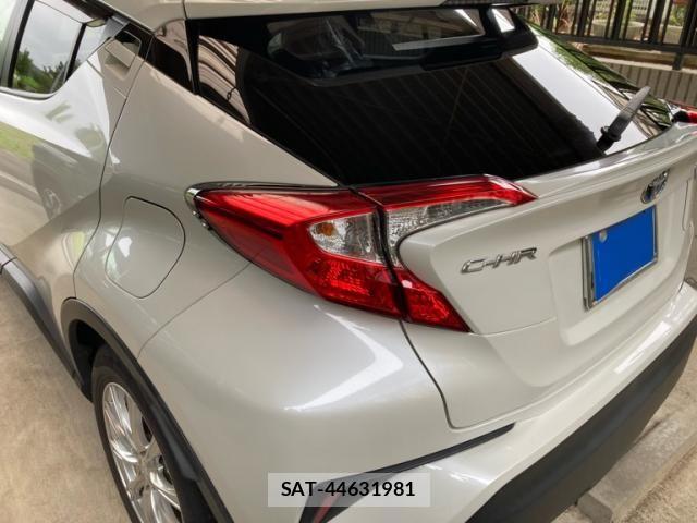 Toyota C-HR 2017-03 8848461-5