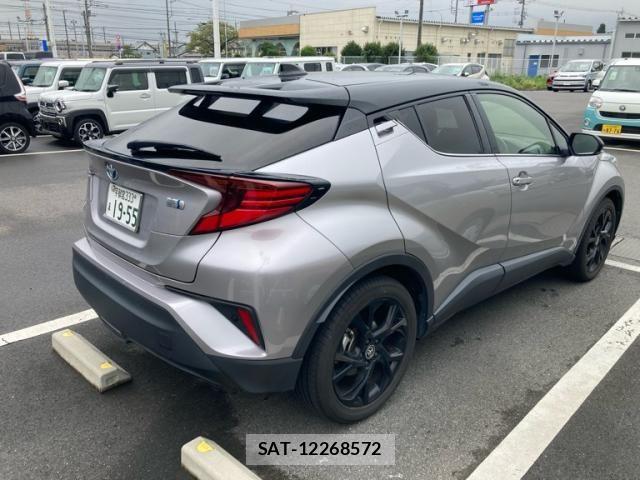 Toyota C-HR 2020-09 8848456-2