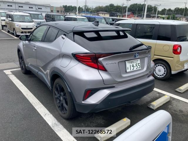Toyota C-HR 2020-09 8848456-3