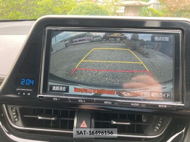 Toyota C-HR 2017-02 8848459-18