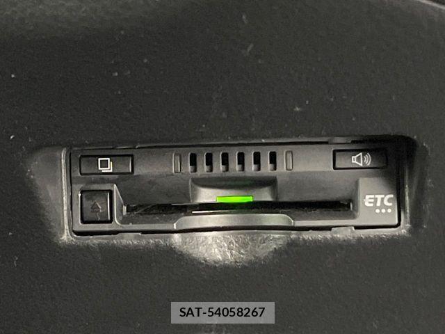 Toyota C-HR 2019-03 8848454-5