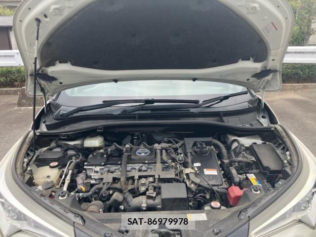 Toyota C-HR 2017-05 8848462-10