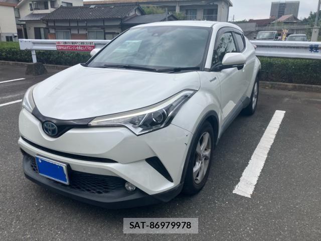 Toyota C-HR 2017-05 8848462-1