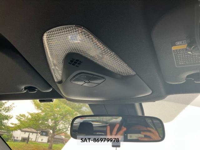 Toyota C-HR 2017-05 8848462-22