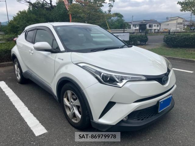 Toyota C-HR 2017-05 8848462-2