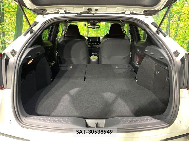 Toyota C-HR 2019-03 8870631-10
