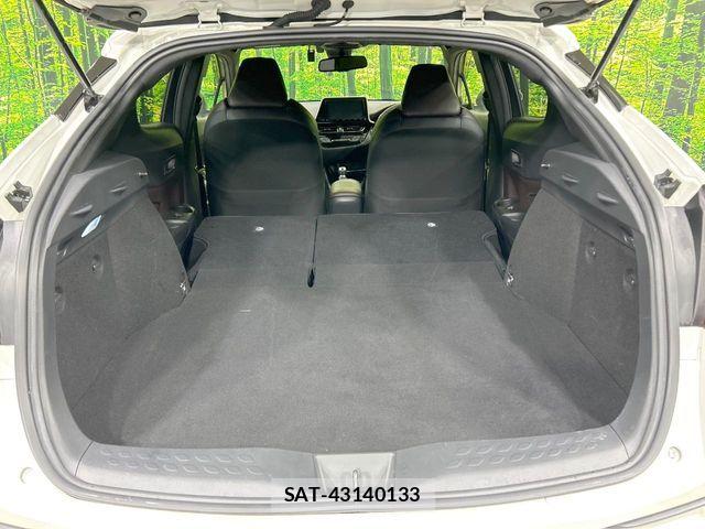 Toyota C-HR 2018-09 8870630-9