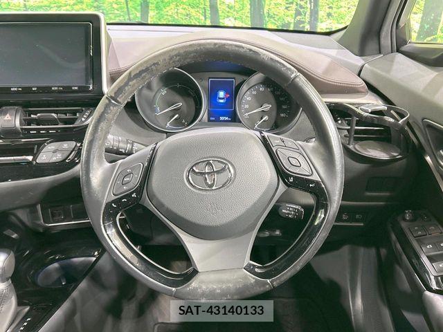Toyota C-HR 2018-09 8870630-10
