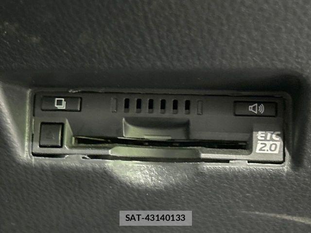 Toyota C-HR 2018-09 8870630-6