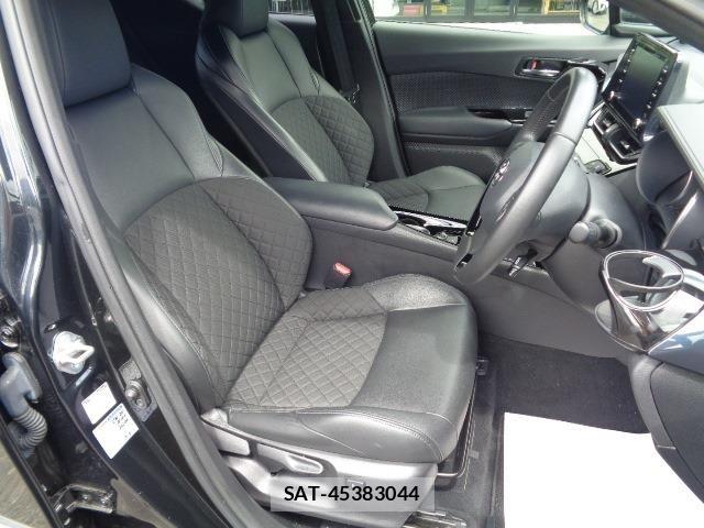 Toyota C-HR 2022-04 8870629-9