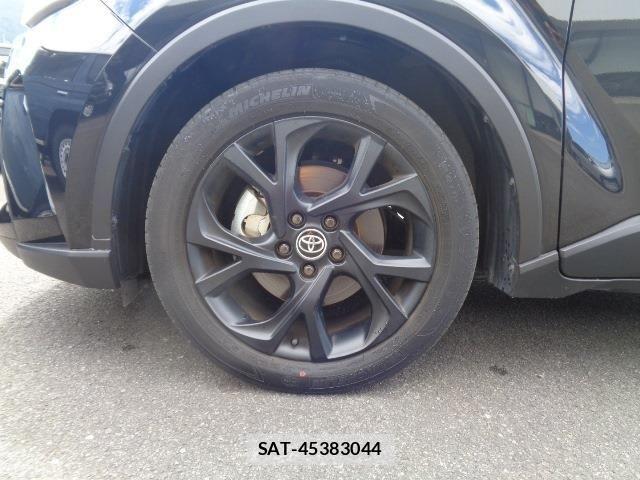 Toyota C-HR 2022-04 8870629-15
