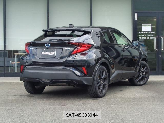 Toyota C-HR 2022-04 8870629-2