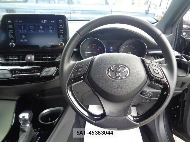Toyota C-HR 2022-04 8870629-3