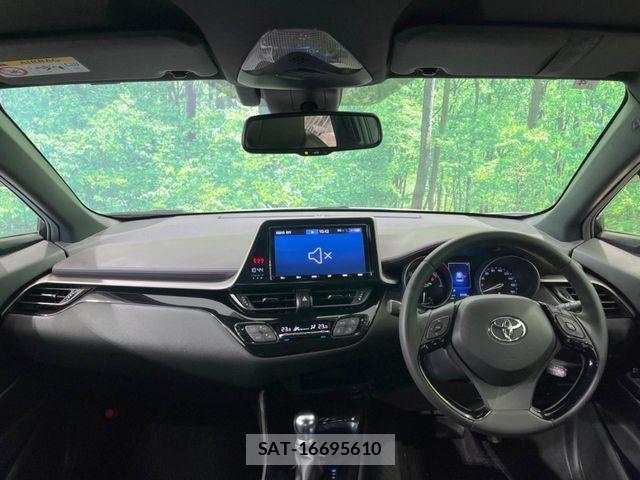 Toyota C-HR 2019-04 8870633-1