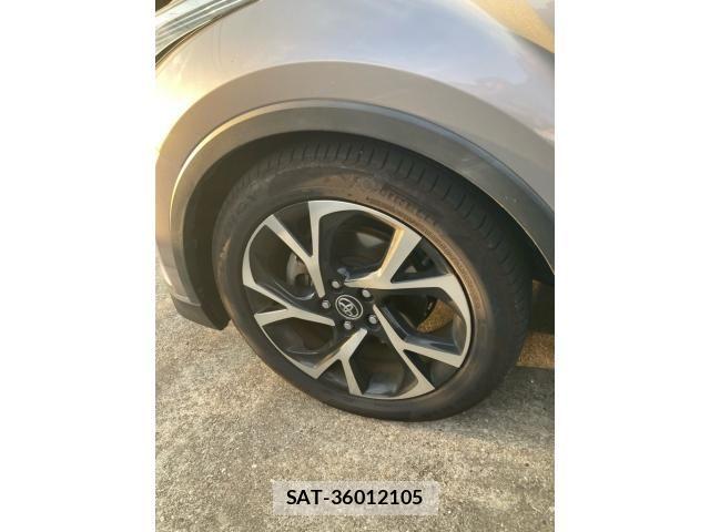 Toyota C-HR 2017-01 8879079-11