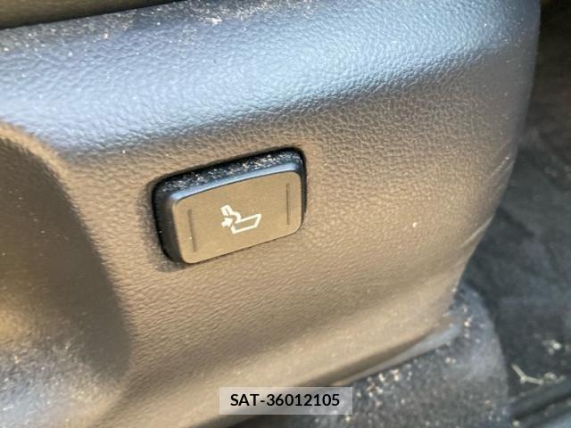 Toyota C-HR 2017-01 8879079-15
