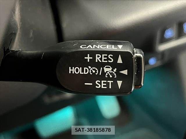 Toyota C-HR 2017-01 8879080-6